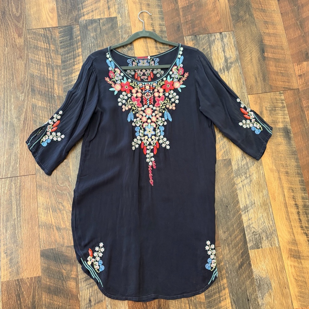 Johnny Was Embroidered Navy Blue Women's Tunic